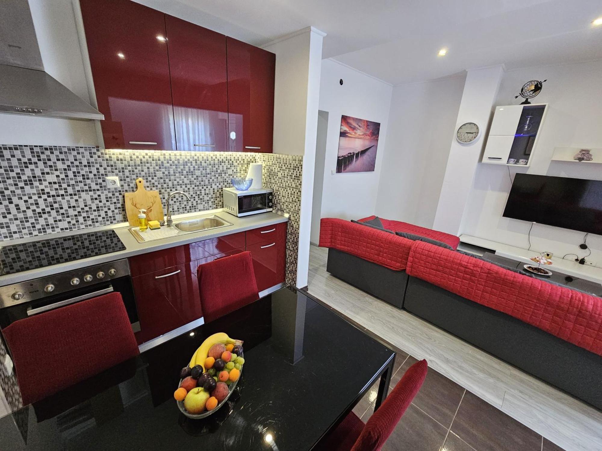 Modern Apartment Nikola In A Quiet Area Kastel Stari Exterior photo