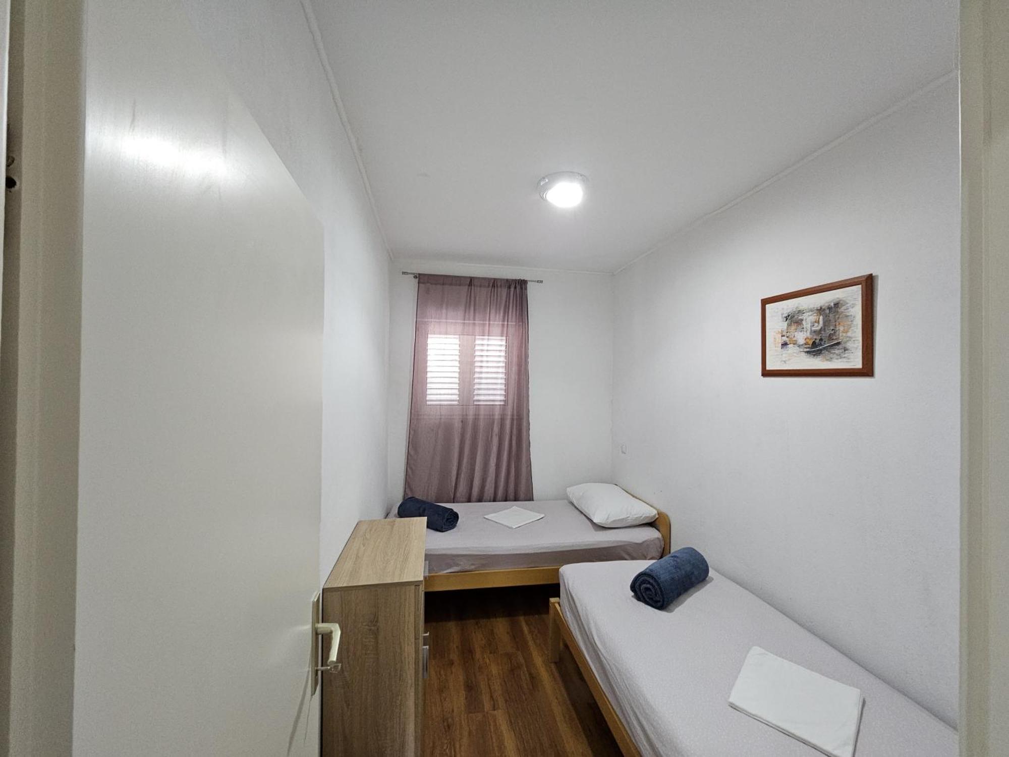 Modern Apartment Nikola In A Quiet Area Kastel Stari Exterior photo