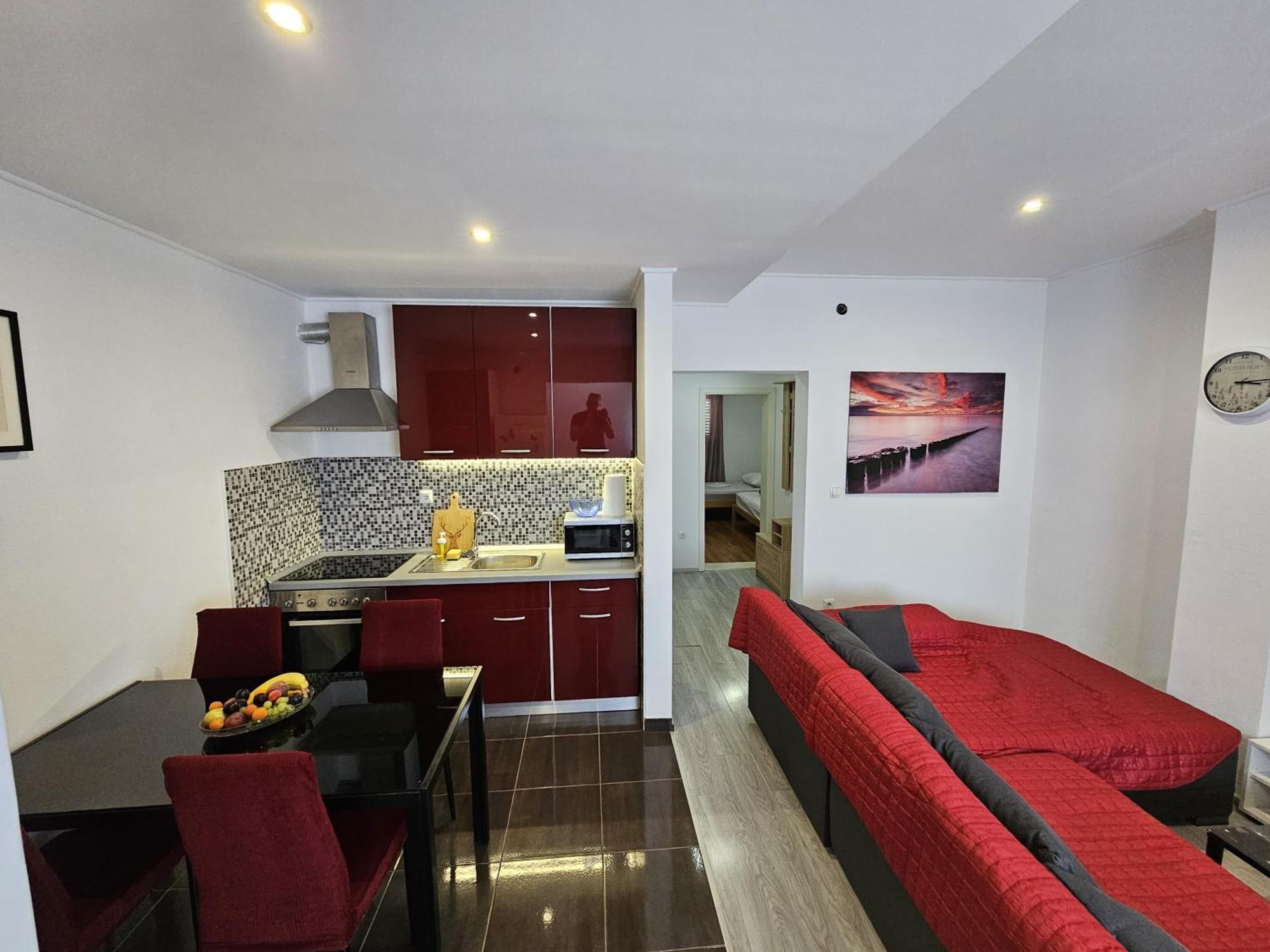 Modern Apartment Nikola In A Quiet Area Kastel Stari Exterior photo